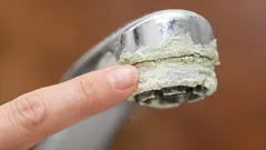 Na vodný kameň na batériách môžete zabudnúť: jednoduchý trik mu už nedovolí vzniknúť