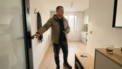 Radšej víkend doma? Psychológia odhaľuje 8 silných stránok, ktoré si ľudia mýlia s pohodlnosťou