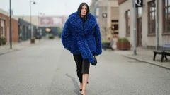 Intelektuáli a stratégovia: psychológ pomenoval 7 jedinečných čŕt u milovníkov modrej farby