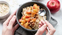 Ako najlepšie jesť ovsené vločky: výživový poradca uviedol najzdravšie spôsoby