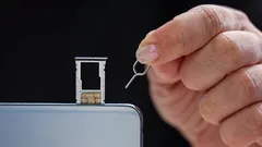 Netreba vyhadzovať: sponka na vyberanie SIM karty našla užitočné využitie