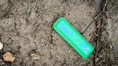 Zabudnite na lítiové batérie: vedci vytvorili palivový článok poháňaný pôdou, ktorý funguje navždy